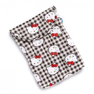 Hello Kitty Hello Kitty x Baggu 50th Anniversary Puffy Laptop Sleeve (Black Gingham) Negras | CL_HK48874