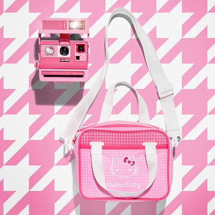 Hello Kitty Hello Kitty Perfectly Pink Instant Film Camera Bag Rosas | CL_HK47961