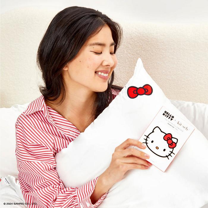 Hello Kitty Hello Kitty x Kitsch Bow Pillowcase (Solid Ivory) Blancas | CL_HK22840