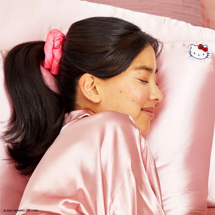 Hello Kitty Hello Kitty x Kitsch Face Pillowcase (Solid Pink) Rosas | CL_HK57966