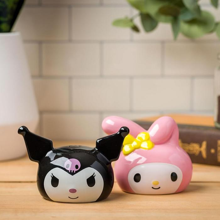 Hello Kitty My Melody And Kuromi Sculpted Ceramic Salt and Pepper Set Negras Rosas | CL_HK75626